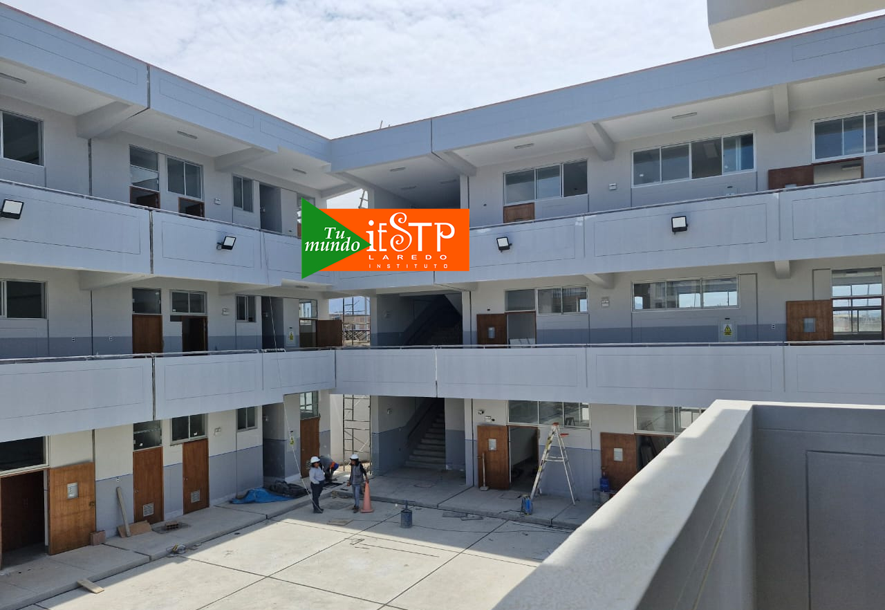 Estudiantes IESTP Laredo